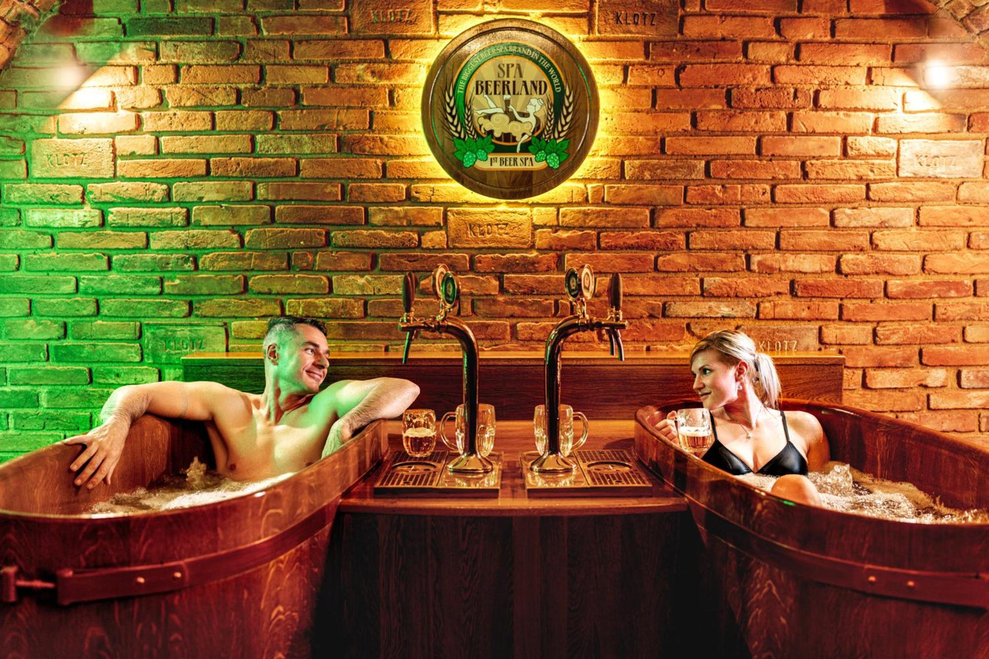 Spa Beerland - At The Golden Lamb Plzeň Eksteriør bilde